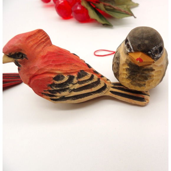 Vintage Faceted Red Acrylic Grape Cluster Faux Fruit Holiday Decor Pick 8" - Picture 3 of 6